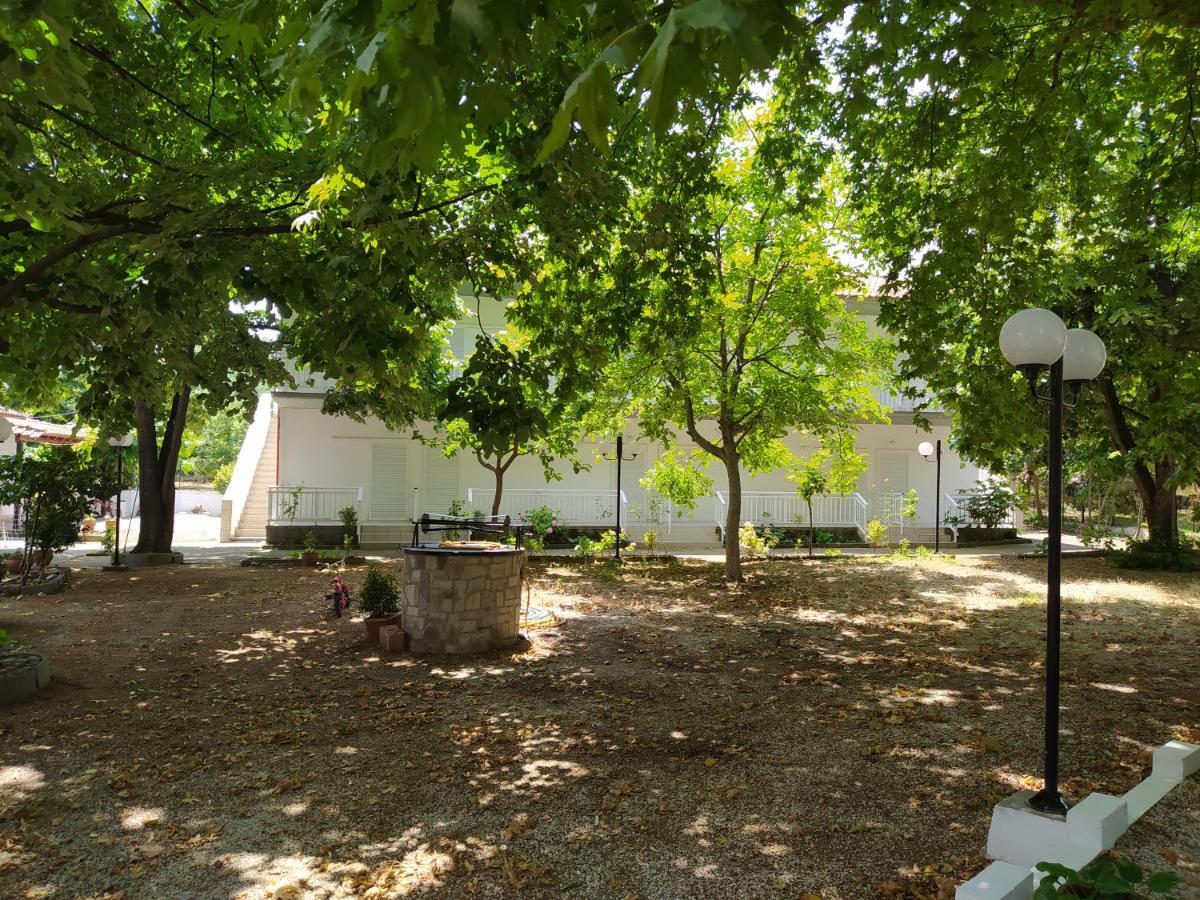 Avli Studios Kokkino Nero Exterior photo